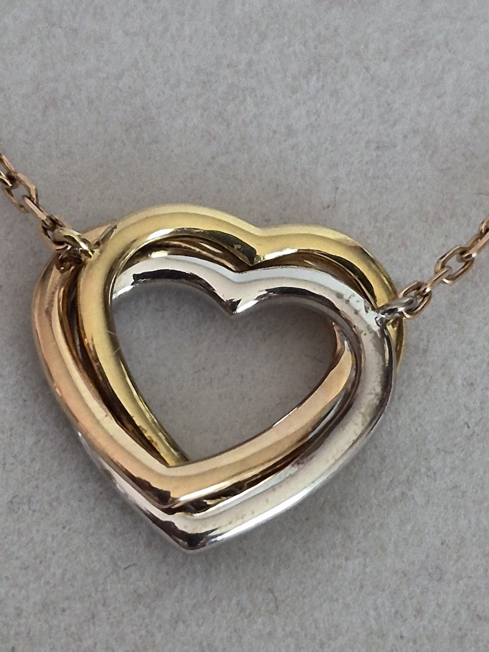 Cartier Trinity 18K Gold three-color necklace with diamond pendant - Picture 3 of 7